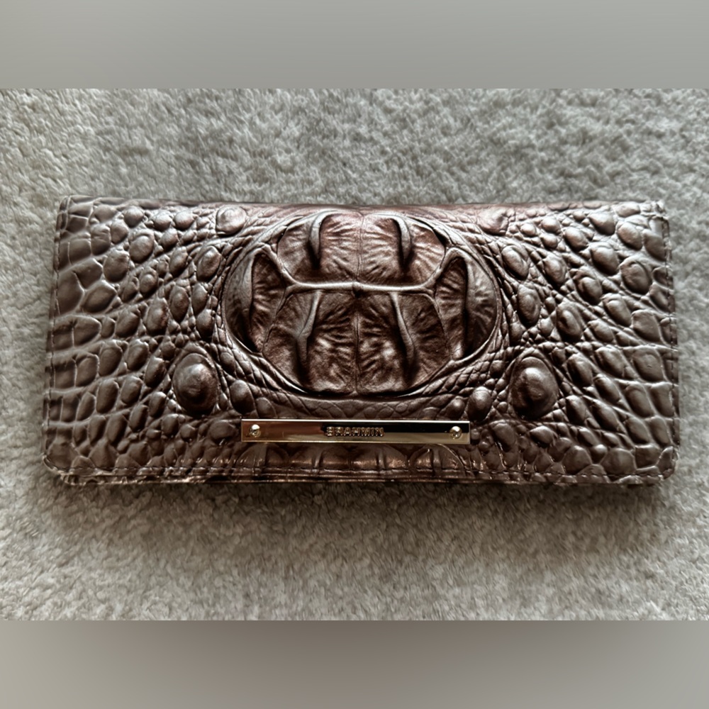 Brahmin Veronica Wallet